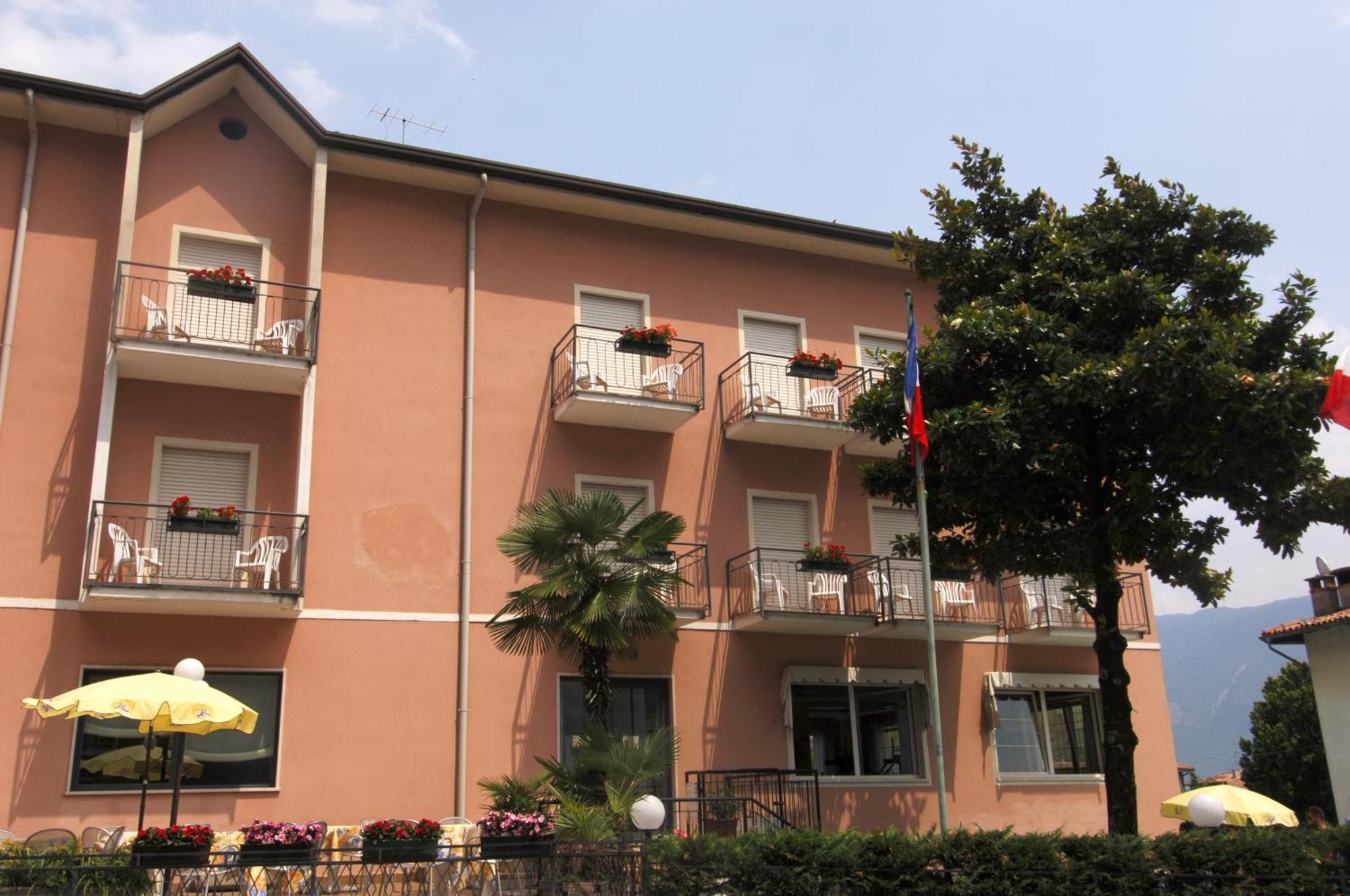 Hotel Alberello Riva Zewnętrze zdjęcie